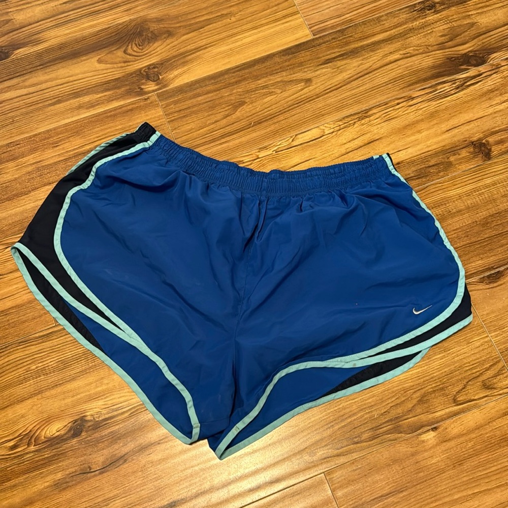 Nike Tempo
